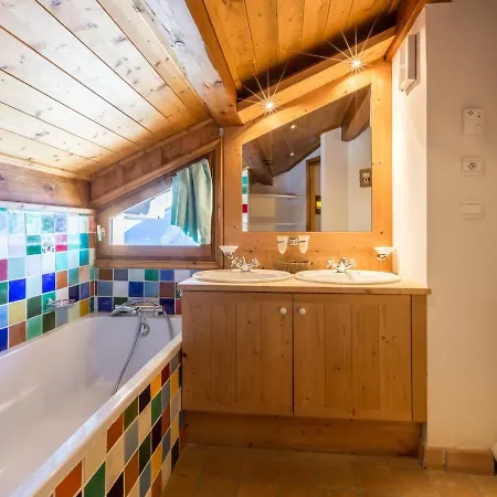 Spacieux à Avec Wi-fi Et Parking, Proche Des Pistes, 5 - Fr-1-562-40 * Courchevel